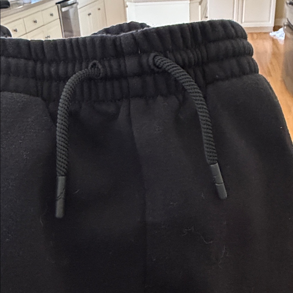 Jordan Kids' Black and Olive Joggers - Picture 6 of 6